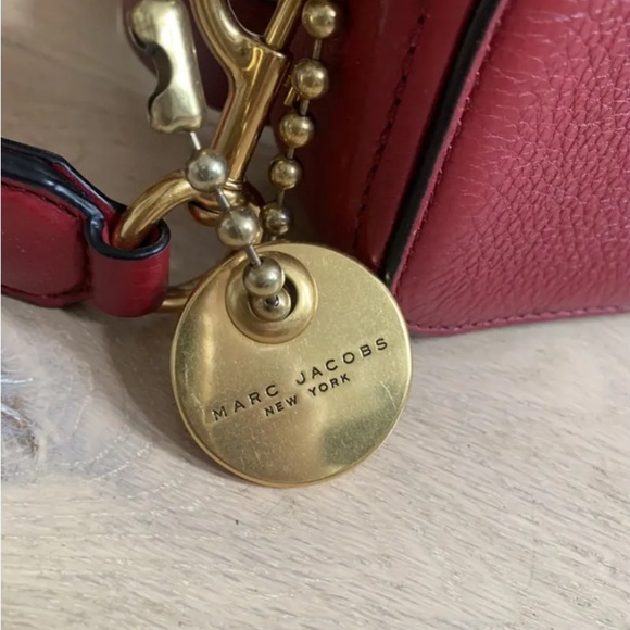 Marc Jacobs rare soft 21 crossbody bag nwot cranberry can be a clutch nwot - Picture 3 of 8